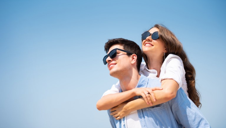 Как выбрать солнцезащитные очки для оптовых закупок